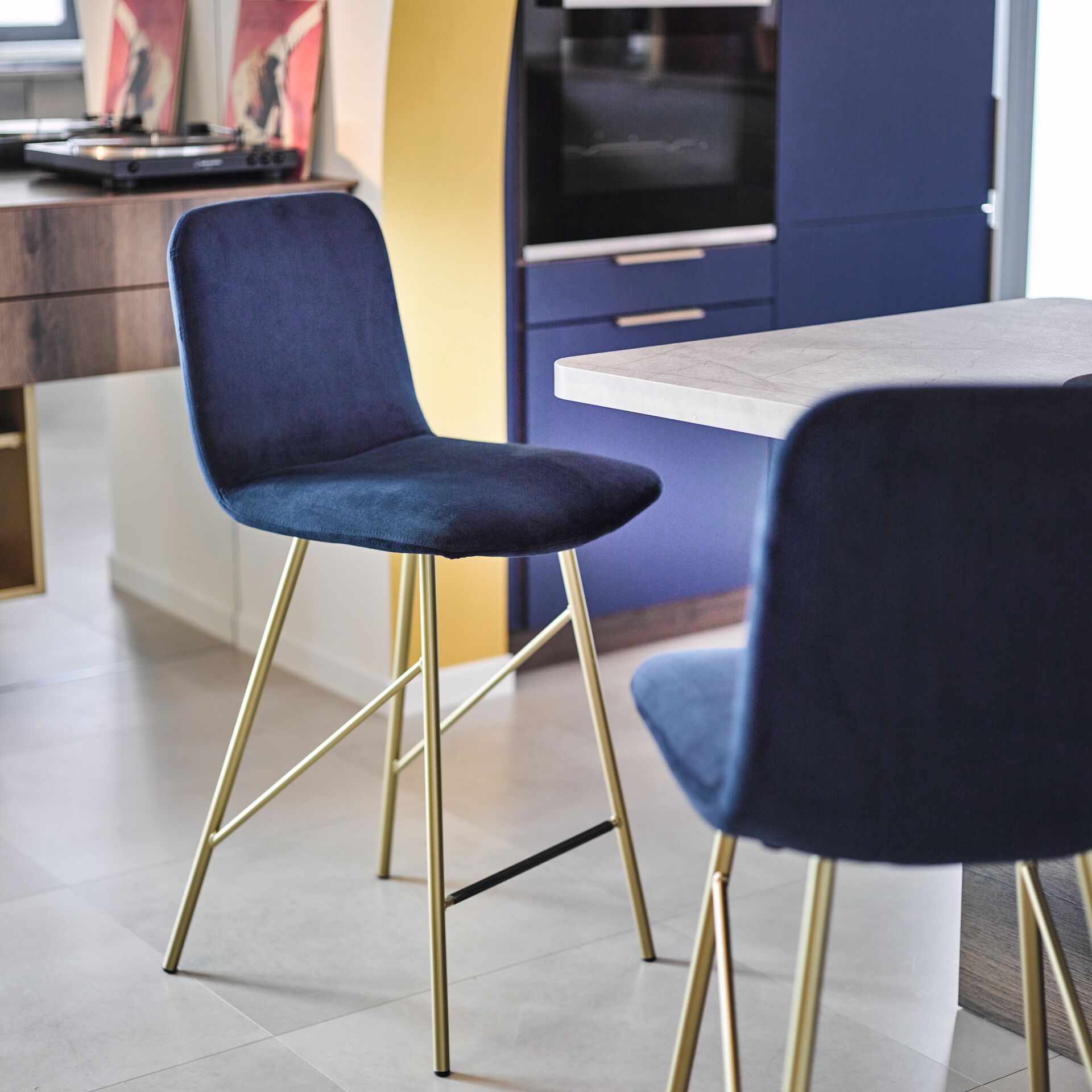 Tabouret design bleu et doré