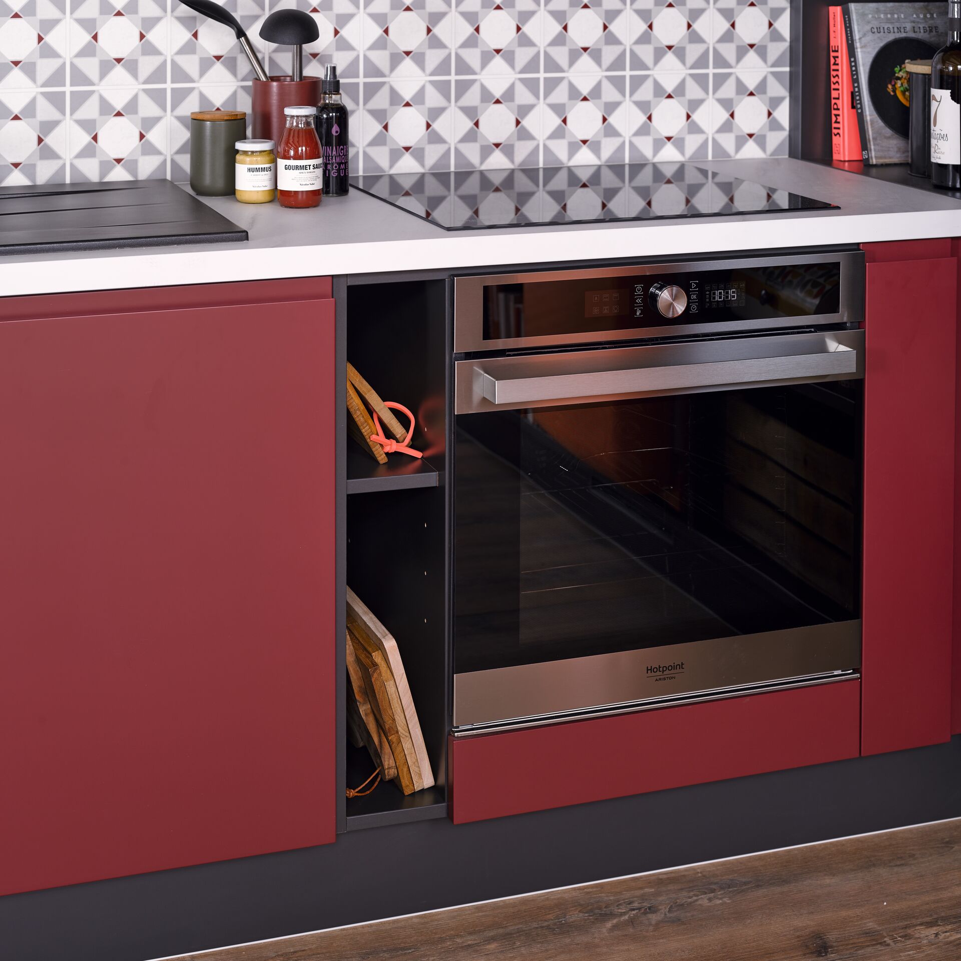 Four Hotpoint