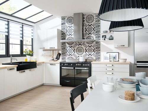 L shaped kitchen with white furniture
