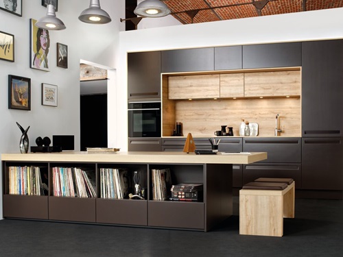  Grey and wood kitchen