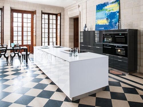 black and white lacquered kitchen