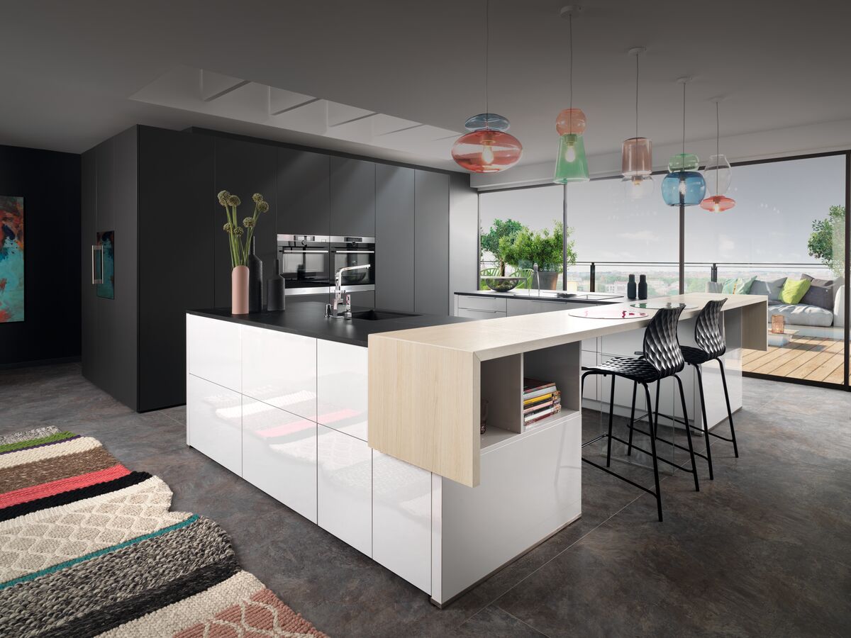 Contemporary white wood and black kitchen