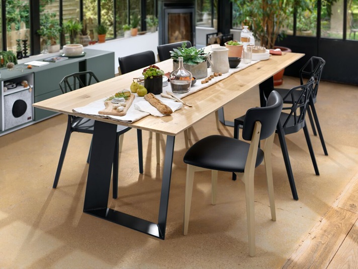 Kitchen table with oak wood top and designer metal legs for 6 people