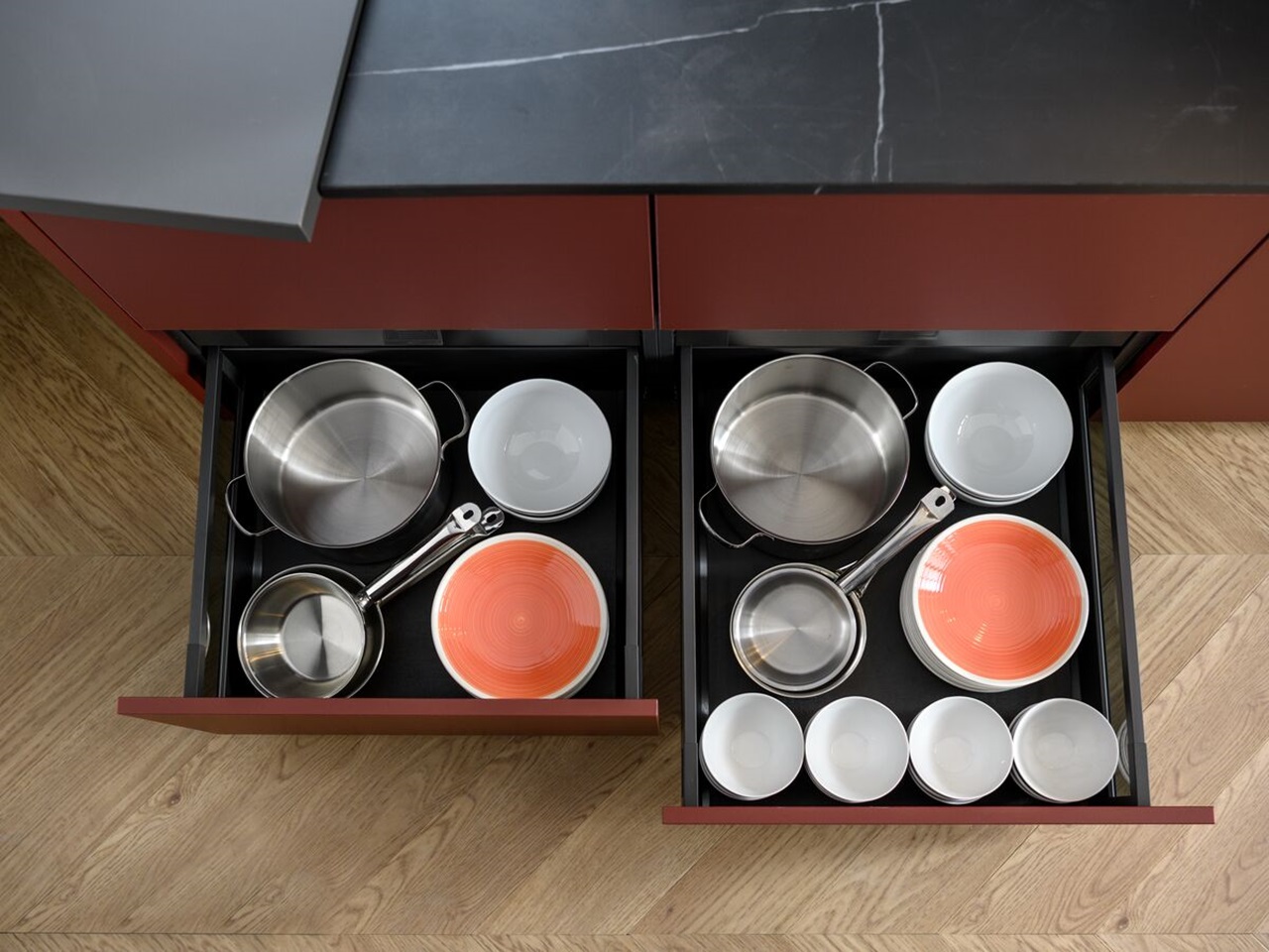 Extra deep pan drawer units from schmidt for increased storage space