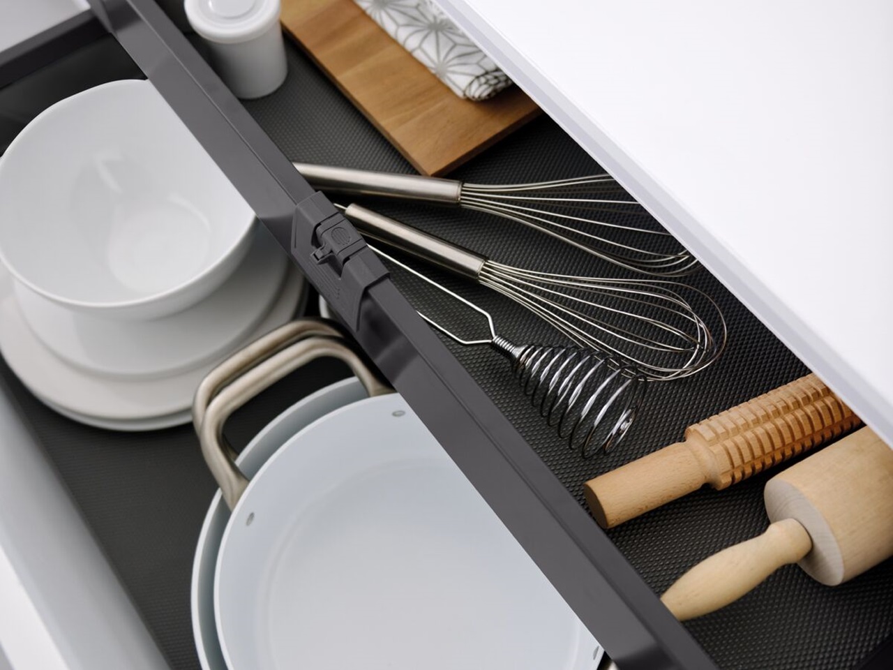 Cacerolero con cajón interior para utensilios de cocina
