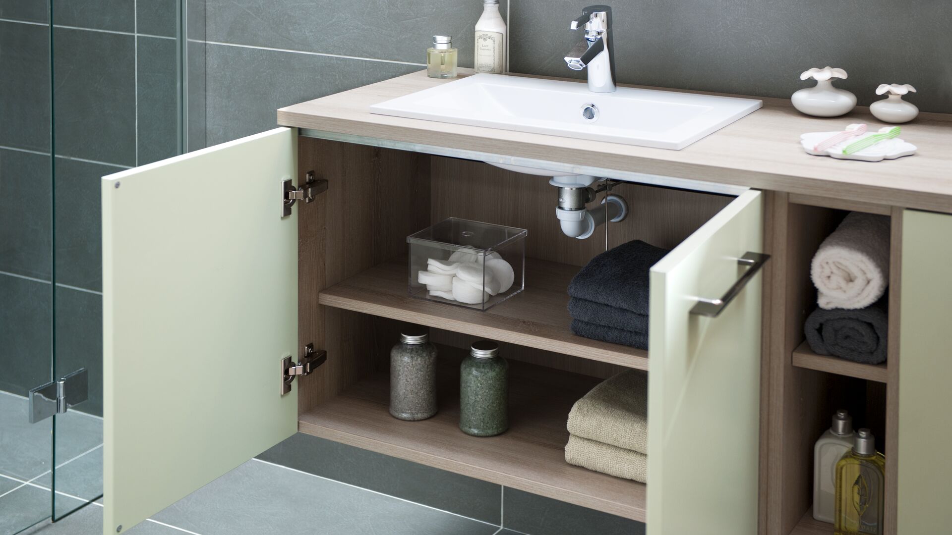 Green bathroom unit SCHMIDT