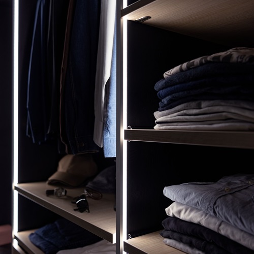 L'éclairage pour vos meubles de rangements et dressing sur mesure