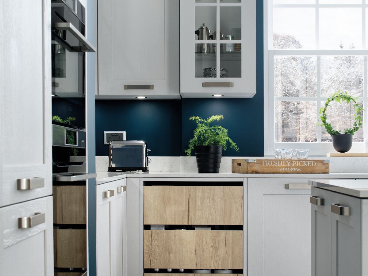 Aparador inspirado en los muebles de madera con cajones deslizantes