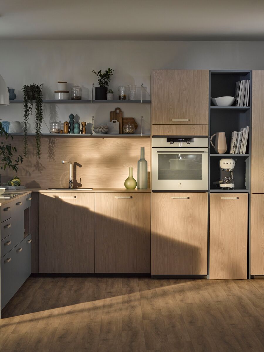 Découvrez les tendances cuisine 2026 : couleurs naturelles, matériaux durables et styles personnalisés pour une cuisine qui vous ressemble vraiment. 